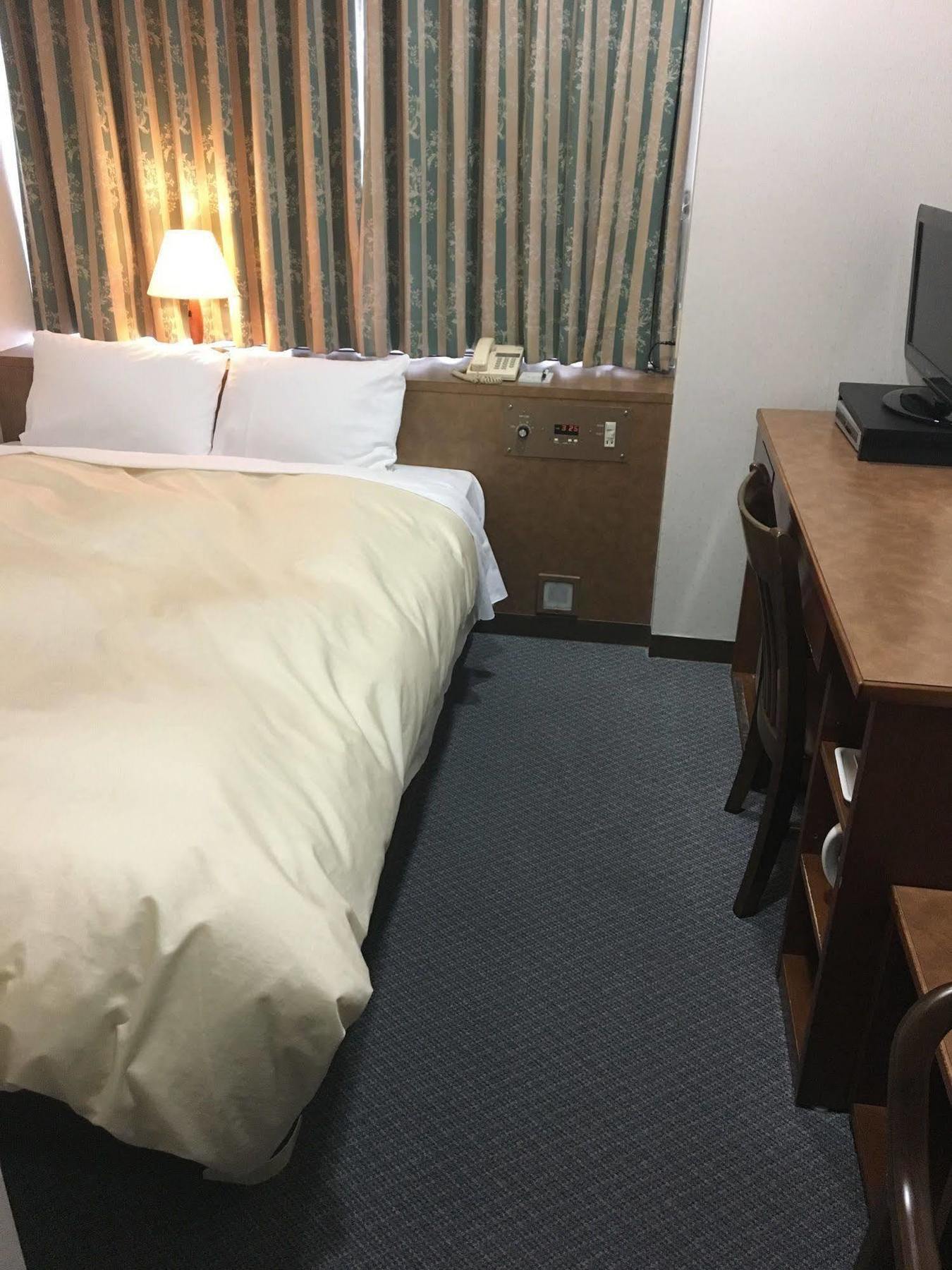 Hotel Crown Hills Matsuyama Matsuyama  Buitenkant foto