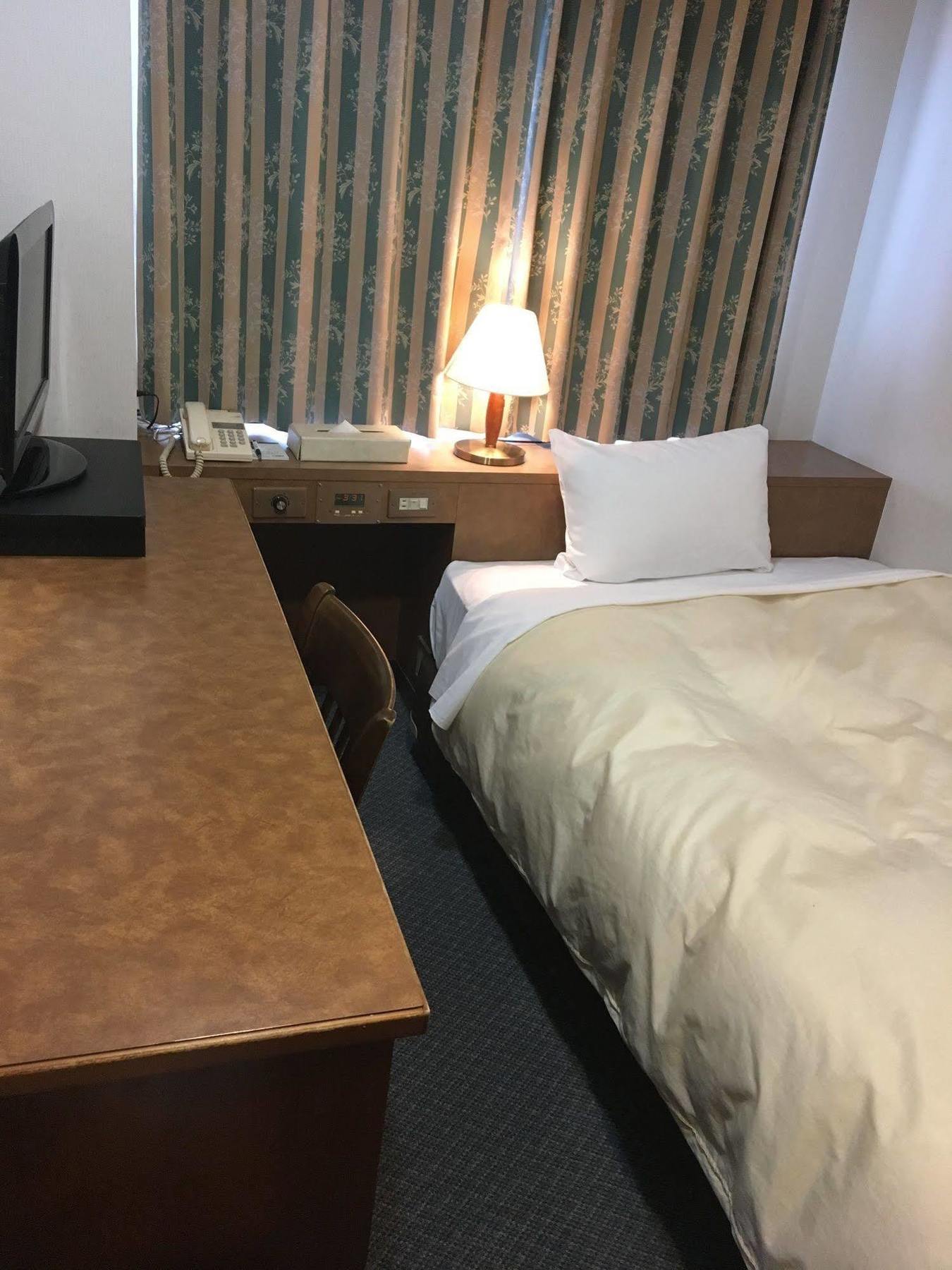 Hotel Crown Hills Matsuyama Matsuyama  Buitenkant foto