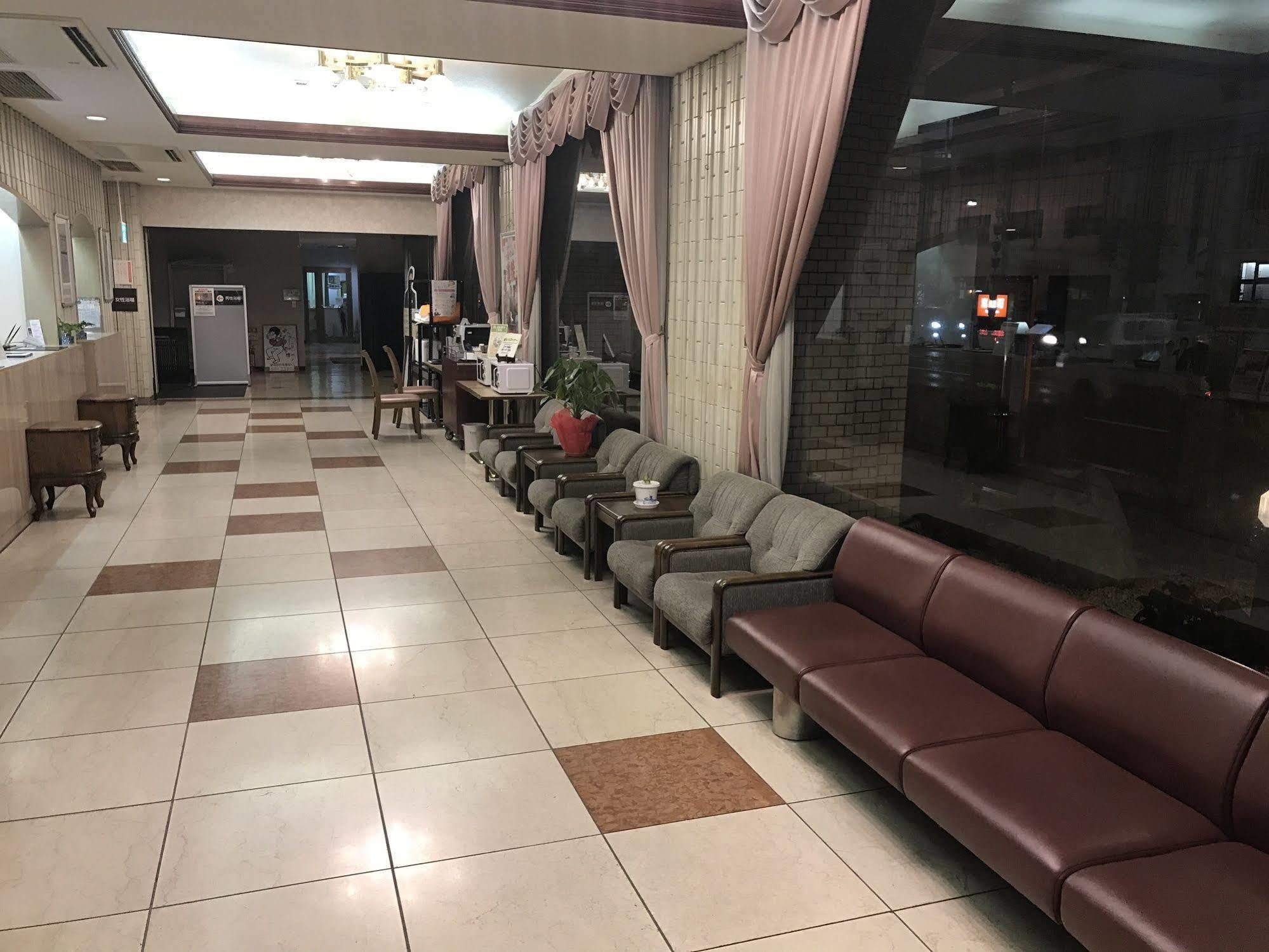 Hotel Crown Hills Matsuyama Matsuyama  Buitenkant foto